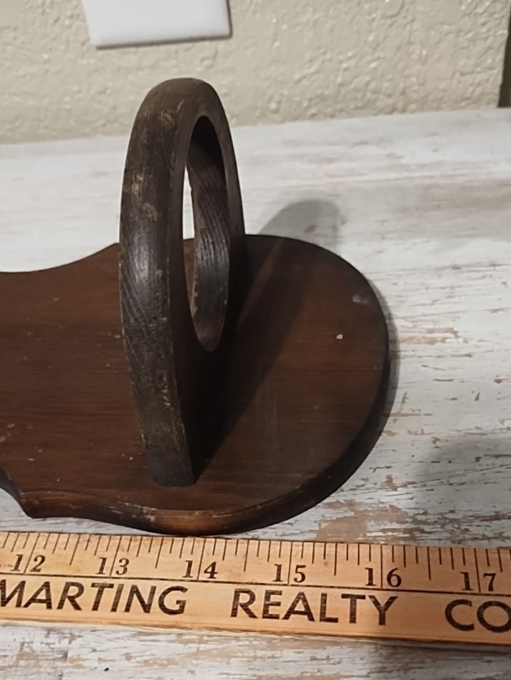 Wooden Violin-Shaped Wall Shelf Holder - Dark Brown - Picture 14 of 16